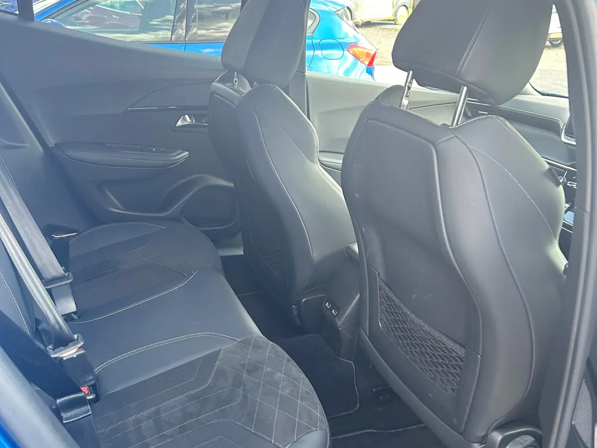 Peugeot 2008 Estate 1.2 PureTech 130 GT Premium 5dr EAT8: view of rear seats.